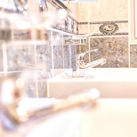 Terrasse, Gratis Nutzung Vom Ahoi Erlebnisbad Und Sauna In Sellin - Meeresblick 12 Lejlighed Goehren (Ruegen)